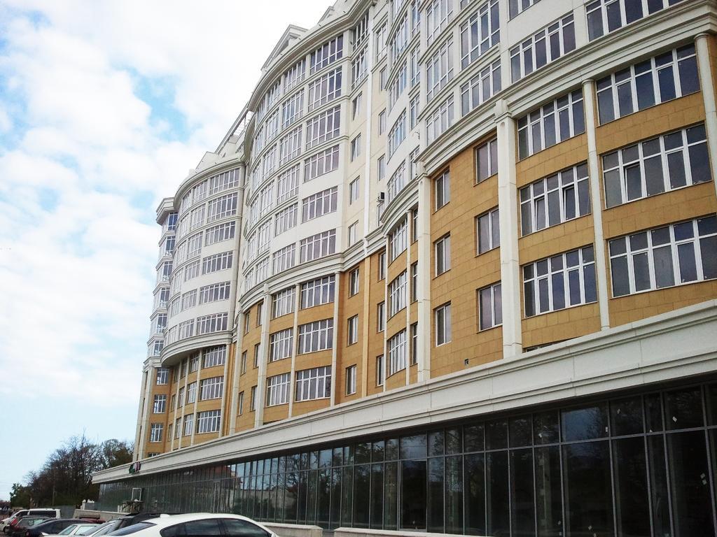 Apartment On Arkadiivskyi Lane *